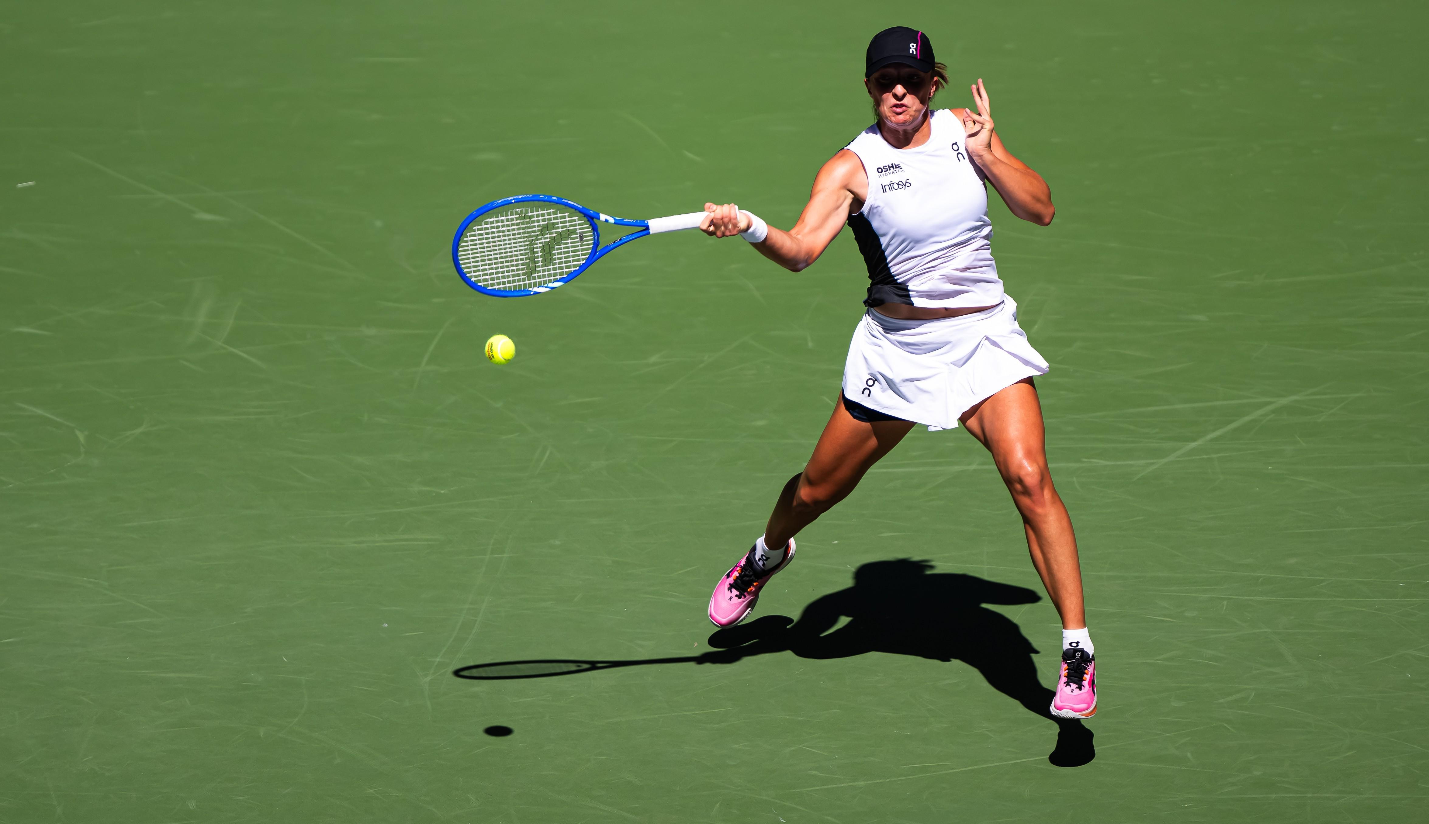 60分钟速胜，斯瓦泰克横扫阿朗戈晋级美网女单第二轮